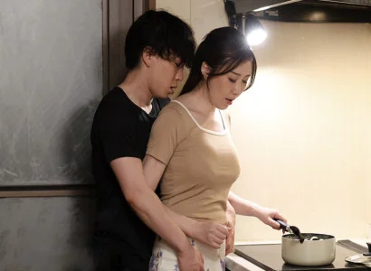 Người mẹ kế nóng bỏng khoái cảm cùng con chồng