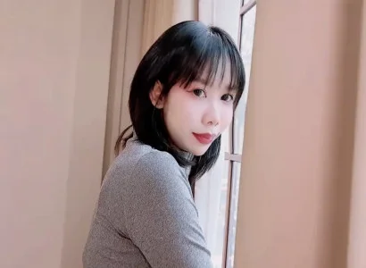 Em gái đi thuê trọ thuê nhà xong địt nhau với chủ